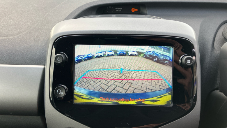 Toyota Aygo 1.0 VVT-i X-Trend 5dr x-shift Petrol Hatchback